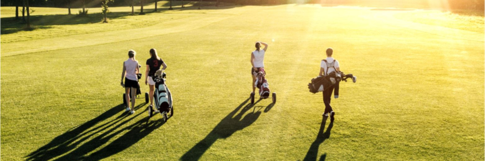 Golfspieler auf dem Golfplatz