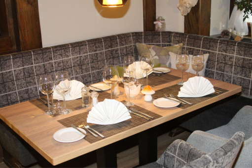 Tisch 21 schön eingedeckt