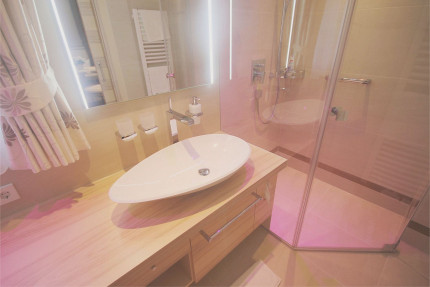 Waschtisch Zimmer 402