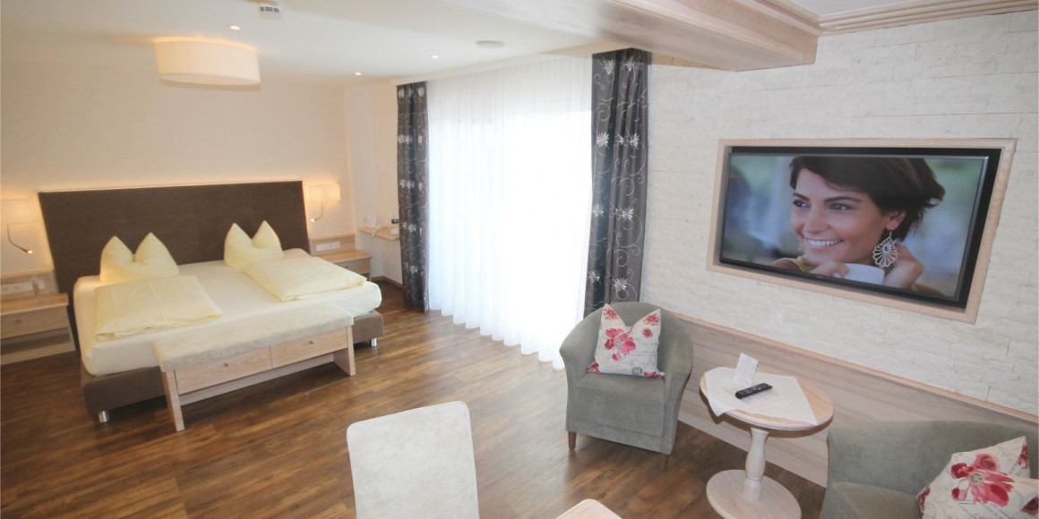 Zimmer 401 Blick aufs Bett